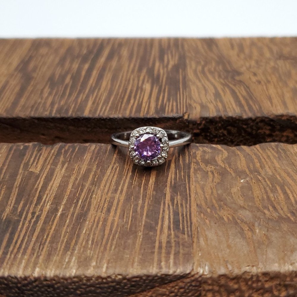 Size 6.75 Silver & Copper Tone Purple Cubic Zirconia Gem Ring
